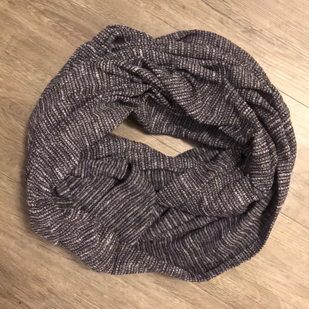 Vinyasa scarf